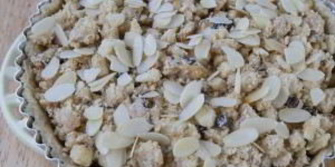 Рецепт яблочного тарта с миндалем