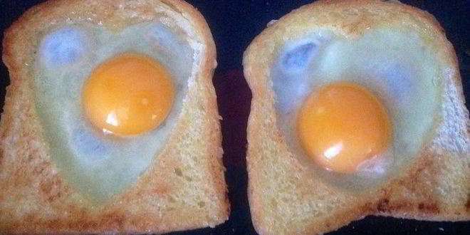 Рецепт глазуньи в тосте