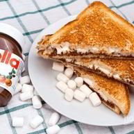 Рецепт Тоста с Нутеллой и маршмеллоу