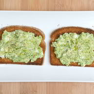 Рецепт Тостов с авокадо и сыром