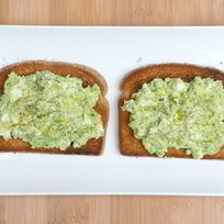 Рецепт Тостов с авокадо и сыром