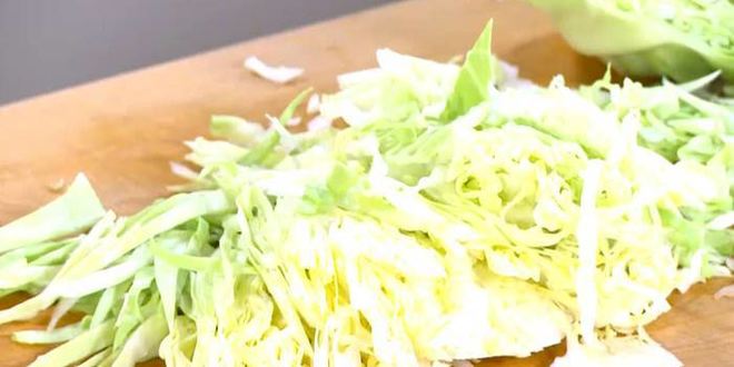 Рецепт тостов с чечевицей и капустой