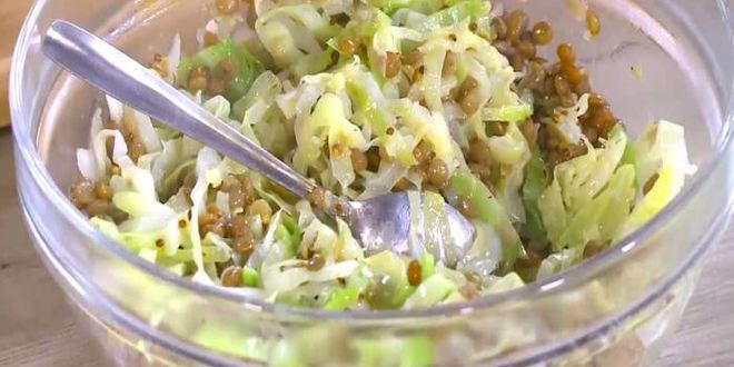 Рецепт тостов с чечевицей и капустой