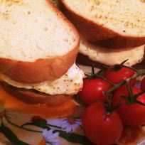 Рецепт Тостов с ветчиной и овощами