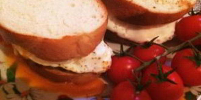 Рецепт тостов с ветчиной и овощами