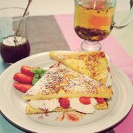 Рецепт Тостов с ягодами и творогом