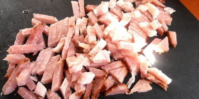 Рецепт глазуньи в съедобной сковородке