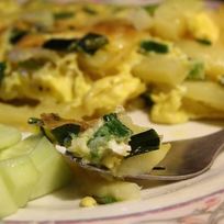 Рецепт Картофеля в яичнице Пир студента