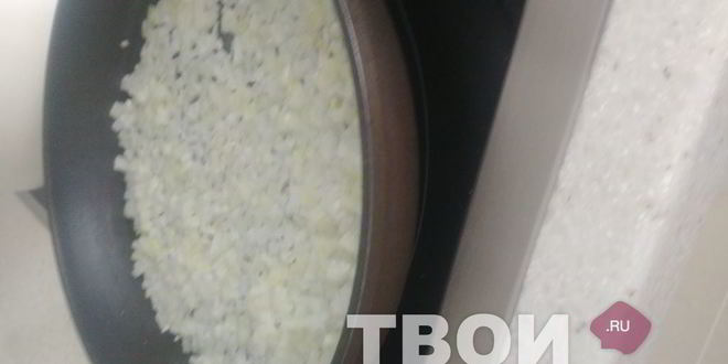 Рецепт яичницы на луке