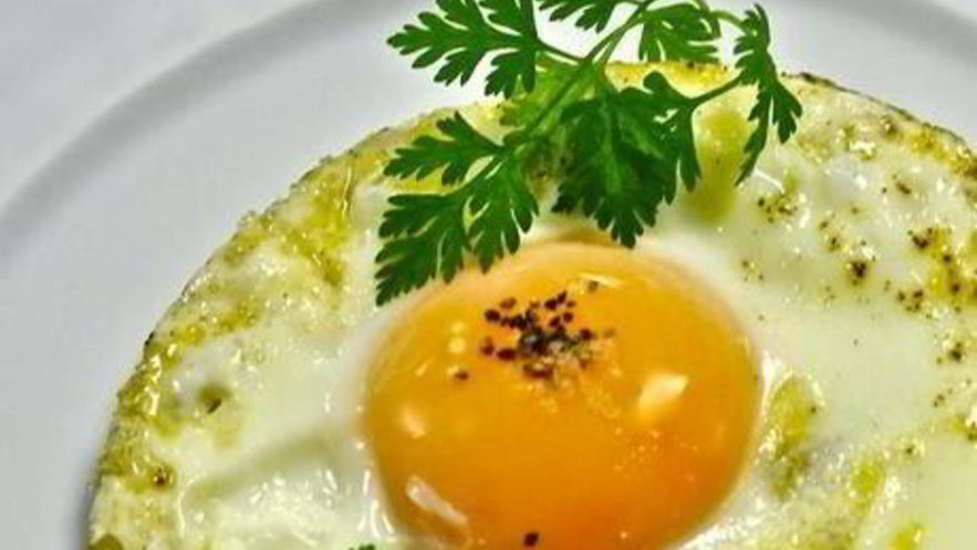 Рецепт яичницы с кабачками на завтрак