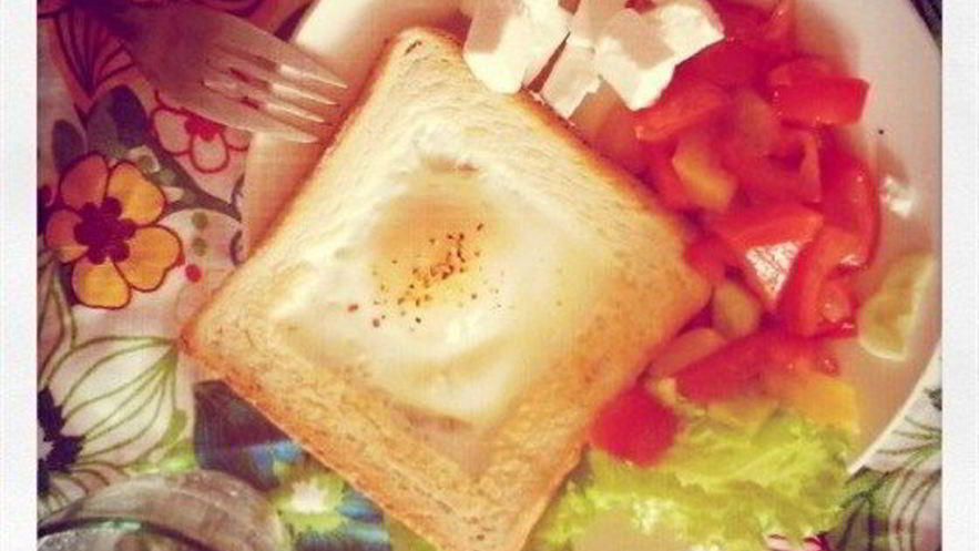 Рецепт яичницы в хлебе