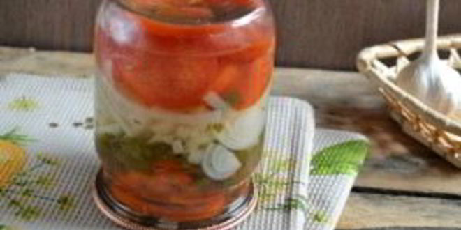 Рецепт закуски из помидоров с луком на зиму