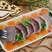 Заливное из языка на Новый Год