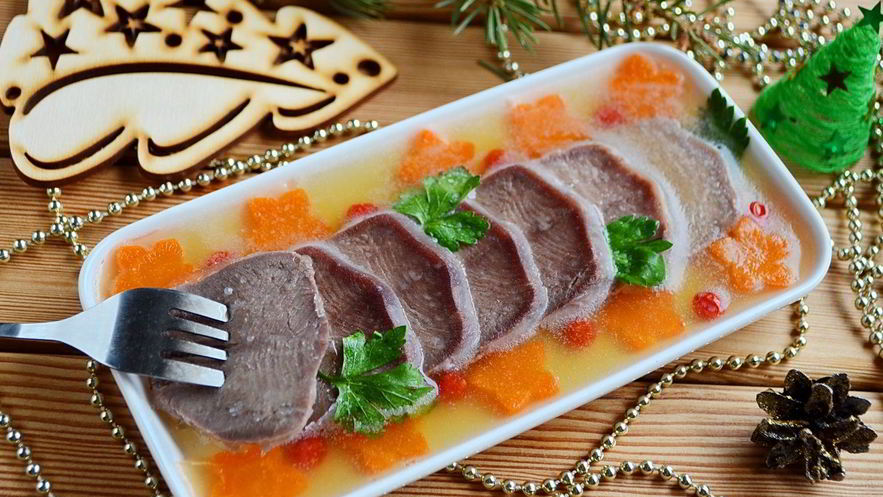 Рецепт заливного из языка на новый год