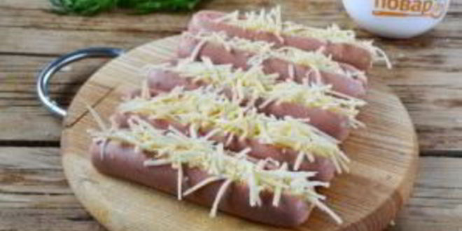 Рецепт запеченных сосисок с гречкой и рисом