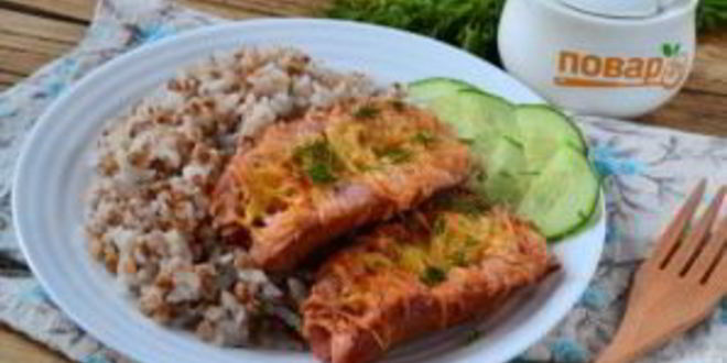 Рецепт запеченных сосисок с гречкой и рисом