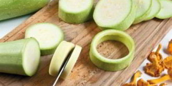 Рецепт грибного жульена в кабачковых кокотницах