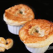 Рецепт Жюльена с крышечками из слоеного теста